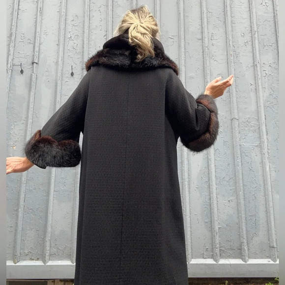 Vintage 1950’s fur trimmed Evening Coat, size  Large - Picture 6 of 15